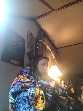 thejuicybacon online show from October 31, 9:10 am