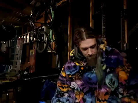 thejuicybacon online show from November 14, 8:46 am