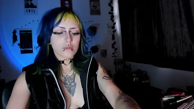 kattusauruss online show from January 10, 10:25 pm