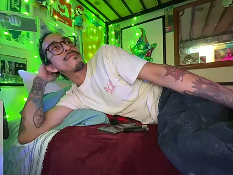 bigdickkane300 online show from May 11, 1:33 am