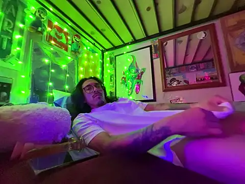 bigdickkane300 online show from May 14, 8:10 am