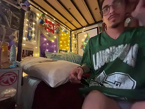 bigdickkane300 online show from May 15, 6:42 am