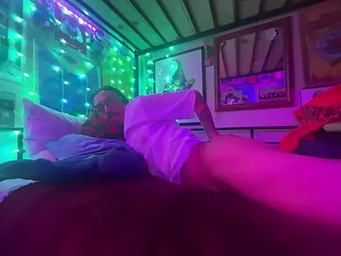 bigdickkane300 online show from May 29, 3:48 am