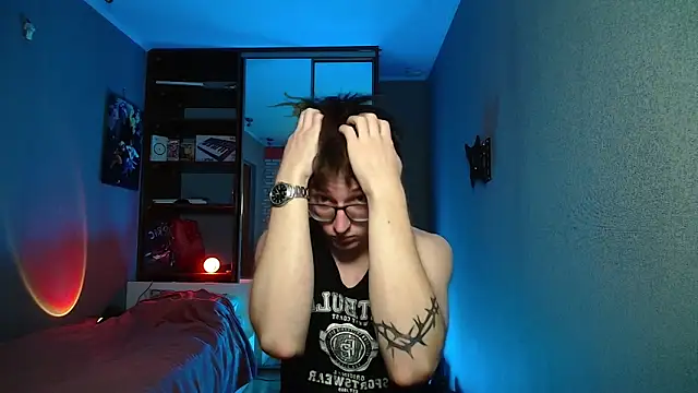 Snapshot of 8goat chatting on December 22, 3:20 pm 8goat online show from December 22, 3:20 pm