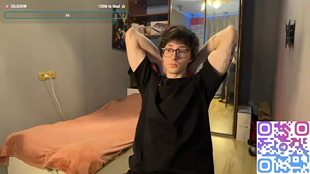 Snapshot of 8goat chatting on January 12, 11:21 pm 8goat online show from January 12, 11:21 pm