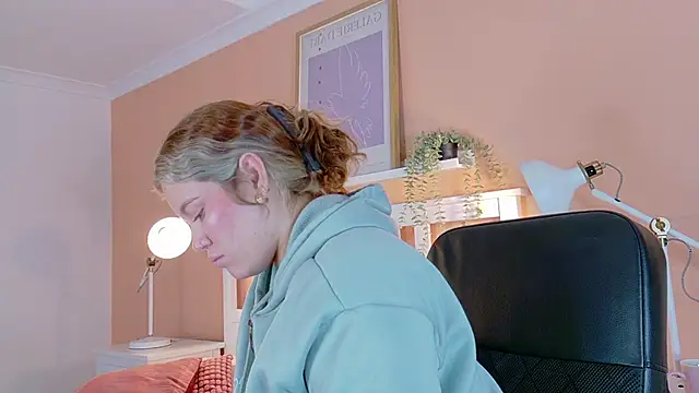 BelaMiller  online show from October 6, 11:40 am