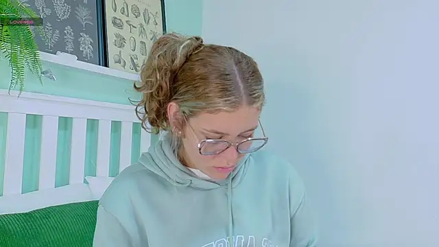 BelaMiller  online show from October 7, 11:51 am