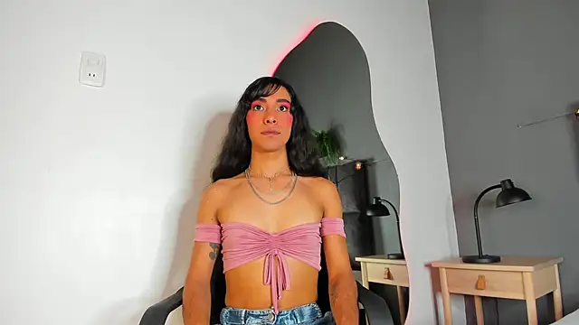 TiffValentinee  online show from November 2, 12:18 pm