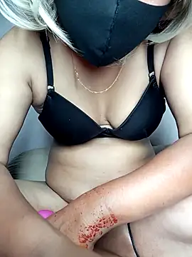 LushVamp online show from April 1, 1:41 pm