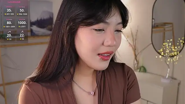 MoiraEger online show from December 18, 4:13 pm