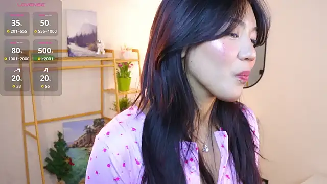 MoiraEger online show from February 4, 4:02 pm