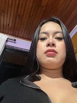 CrisMarulanda online show from November 12, 2:45 am