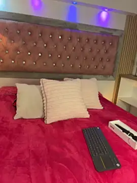 Snapshot of MylaDreams chatting on June 26, 3:55 am MylaDreams online show from June 26, 3:55 am