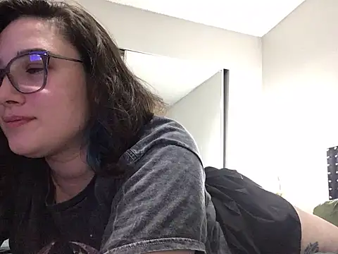 paigeycakes online show from November 12, 2:56 am