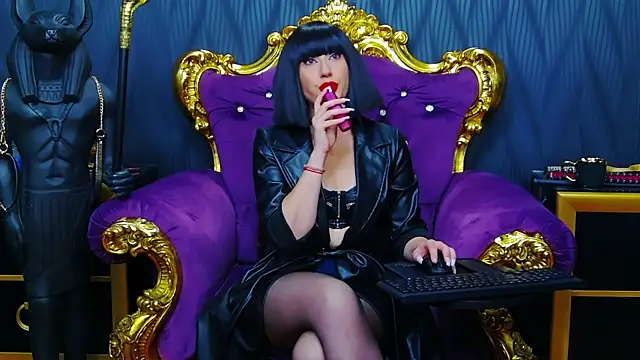 LaraMaeve online show from September 13, 5:07 am