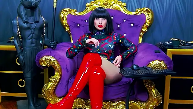 LaraMaeve online show from March 27, 8:26 am