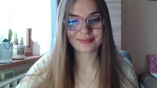 Snapshot of LooveELLYx chatting on January 9, 7:33 am LooveELLYx online show from January 9, 7:33 am