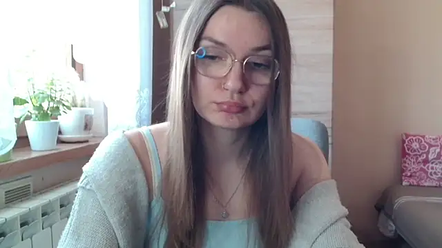 Snapshot of LooveELLYx chatting on February 16, 7:26 am LooveELLYx online show from February 16, 7:26 am