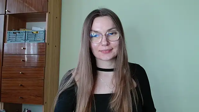 Snapshot of LooveELLYx chatting on February 23, 2:25 pm LooveELLYx online show from February 23, 2:25 pm