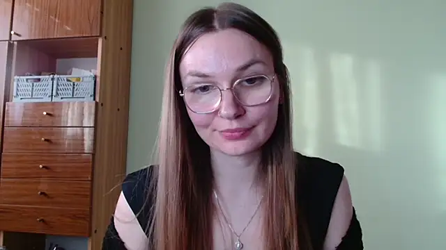 Snapshot of LooveELLYx chatting on March 2, 3:19 pm LooveELLYx online show from March 2, 3:19 pm