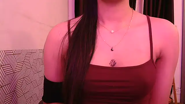 Snapshot of Tathiraa chatting on February 27, 7:36 pm Tathiraa online show from February 27, 7:36 pm