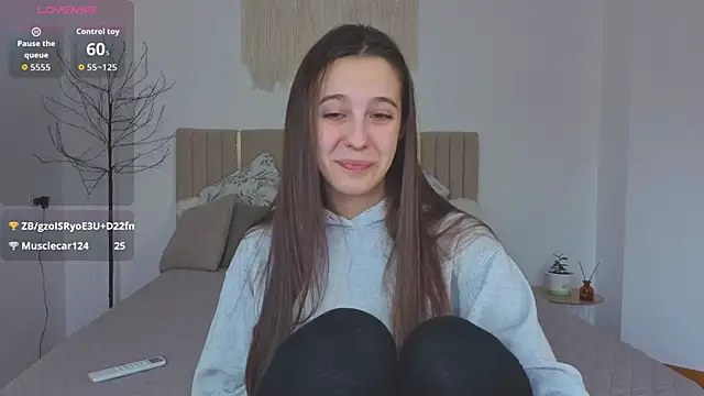 Little cherryy   online show from November 27, 8:05 am