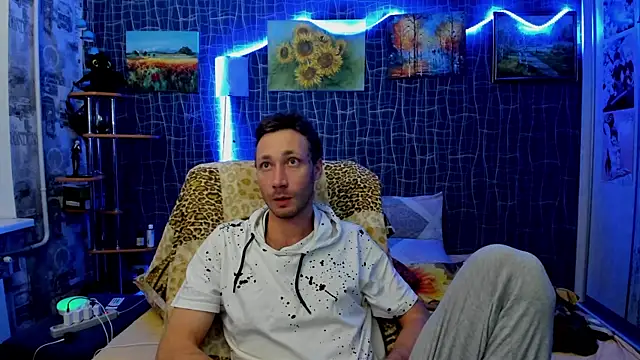 CuteBoy228 online show from November 28, 9:28 pm