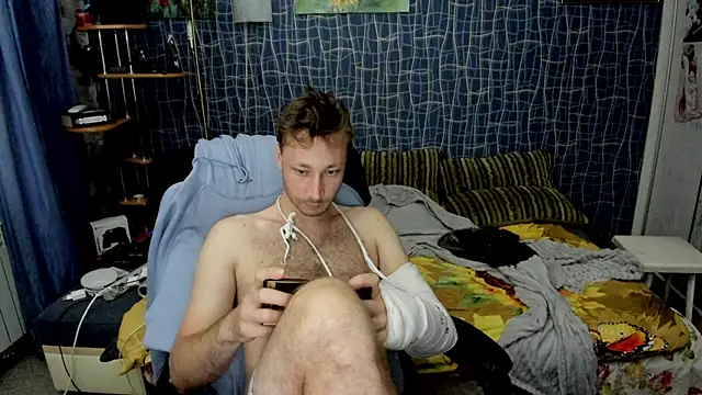 CuteBoy228 online show from June 4, 9:10 pm
