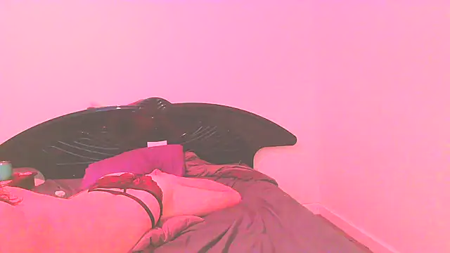 straightozgoesdwn online show from November 12, 6:08 pm