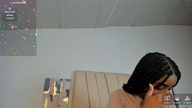 Snapshot of Sophia_Ebony chatting on October 1, 12:33 pm Sophia Ebony online show from October 1, 12:33 pm