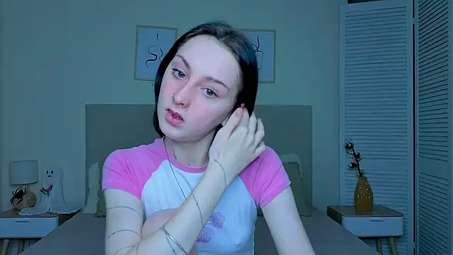 Little moly999 online show from December 19, 3:13 am