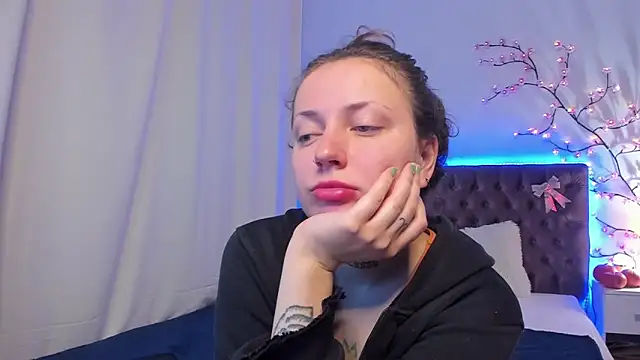 LilaVame online show from October 30, 9:04 pm