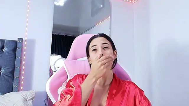 GraceWallace  online show from March 26, 3:01 am