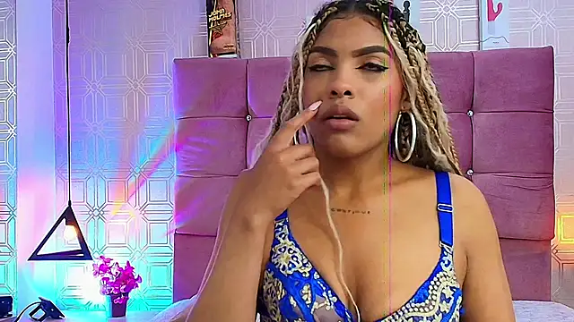 LexieBloom online show from September 29, 3:55 am