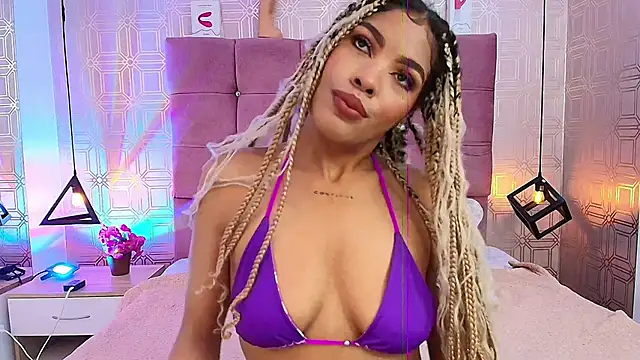 LexieBloom online show from October 9, 3:48 am