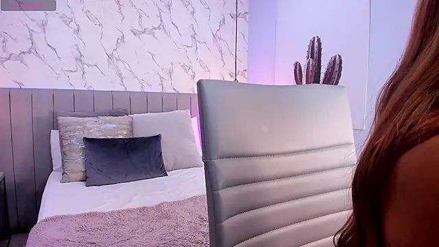 Karlla Brown online show from October 27, 1:59 pm