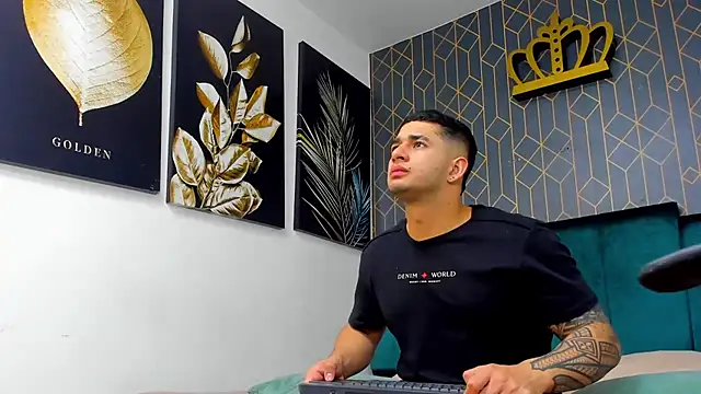 king falconer online show from October 8, 12:08 am