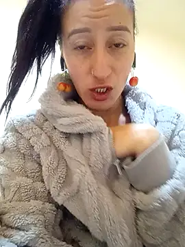 Snapshot of Oriana111 chatting on February 24, 12:25 pm Oriana111 online show from February 24, 12:25 pm