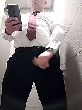 BigCristh79 online show from April 18, 6:39 am