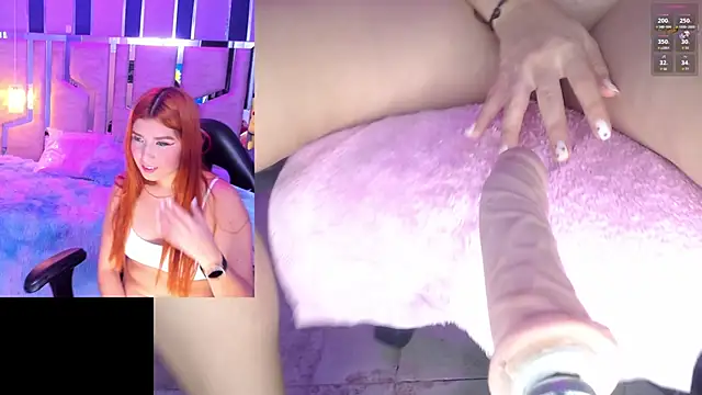 Snapshot of LizzieCutie_ chatting on January 11, 8:36 pm LizzieCutie online show from January 11, 8:36 pm