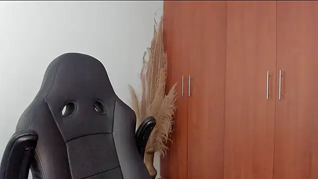 Evansdark1 online show from April 5, 10:18 pm