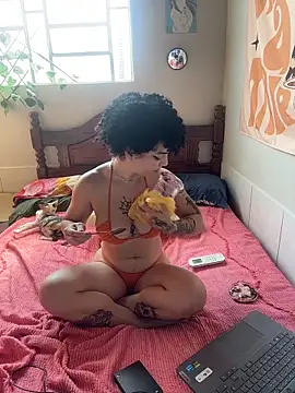 Snapshot of CamillyBlum chatting on November 12, 7:46 pm CamillyBlum online show from November 12, 7:46 pm