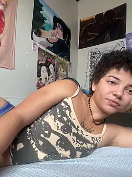 CamillyBlum online show from April 18, 3:05 pm