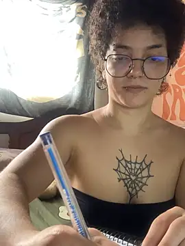 CamillyBlum online show from June 10, 6:40 pm