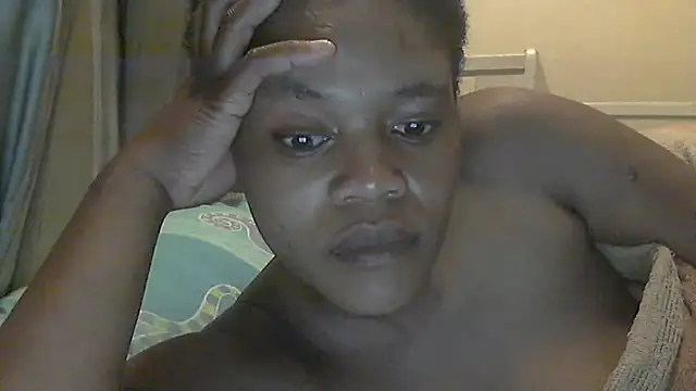 Snapshot of sexythae32 chatting on January 17, 11:41 pm sexythae32 online show from January 17, 11:41 pm