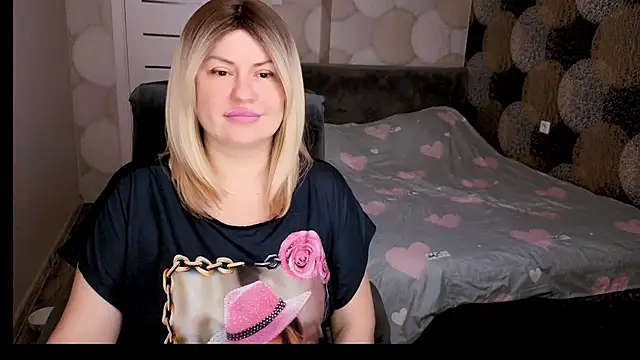 CrystallKiss online show from October 3, 2:30 am