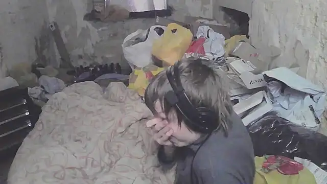 makarov1993 online show from April 11, 7:45 am