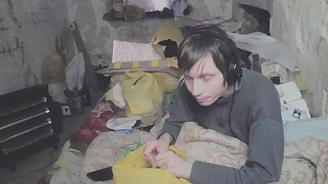 makarov1993 online show from April 24, 2:25 am