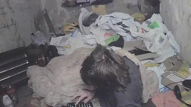 makarov1993 online show from May 28, 7:38 am