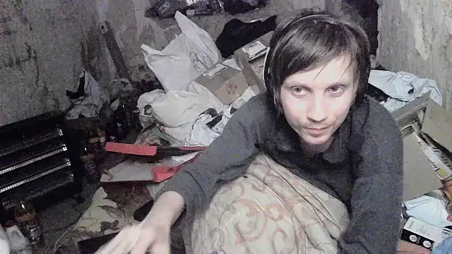Snapshot of makarov1993 chatting on June 12, 5:56 pm makarov1993 online show from June 12, 5:56 pm